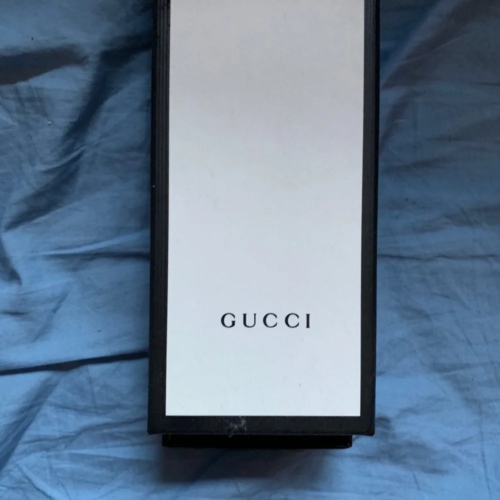 Gucci Ribbon Necktie - Picture 5 of 5